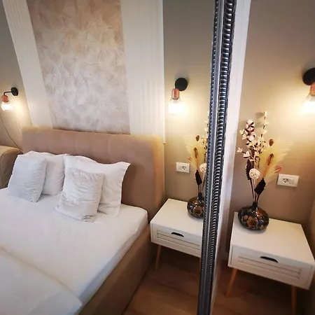 Aldira Arena Nationala Apartment *